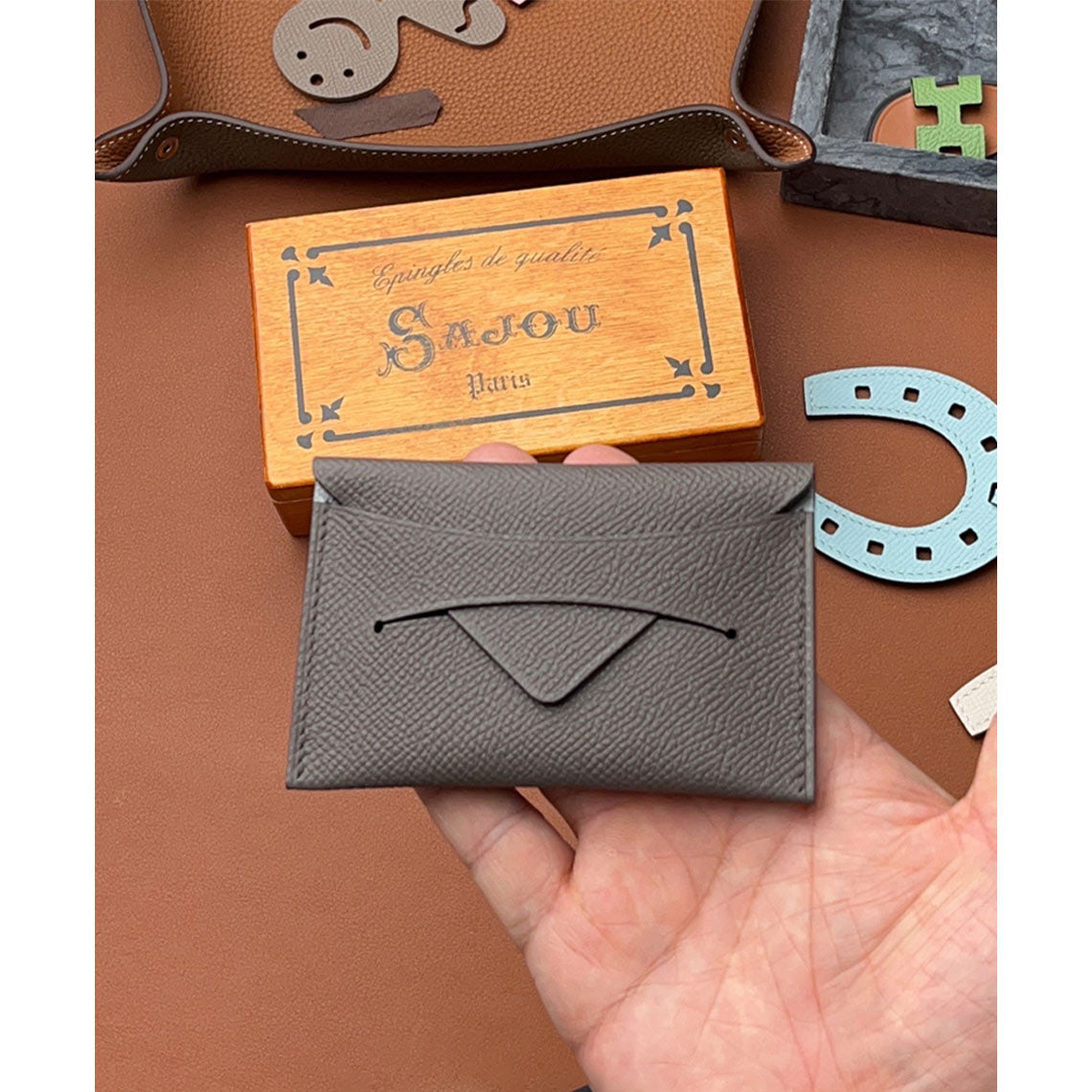 Handmade Epsom Calfskin Card Holder | Taupe Leather Card Wallet for Women - POPSEWING®