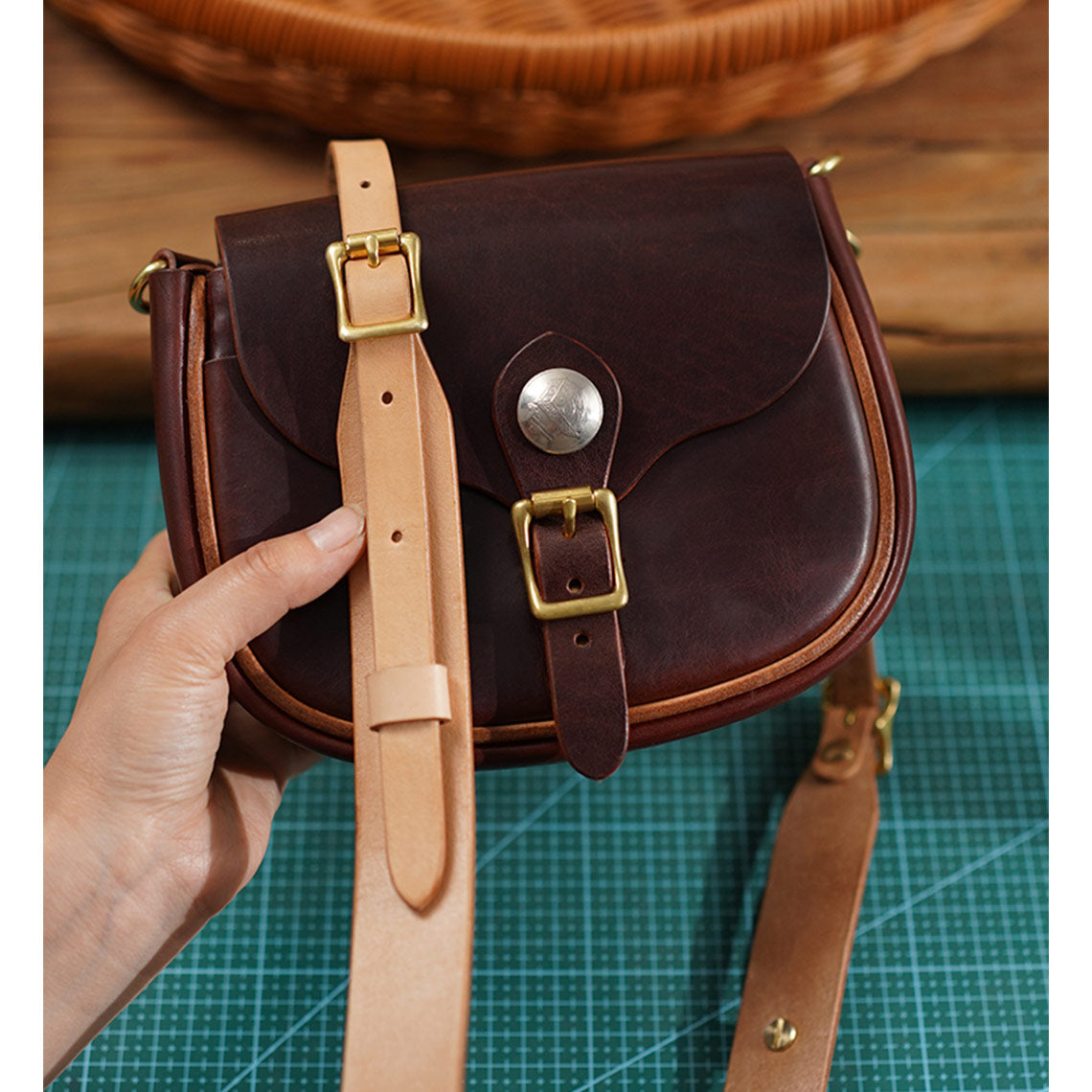 Vegetable Tanned Leather Saddle Bag | DIY Handmade Bags - POPSEWING®