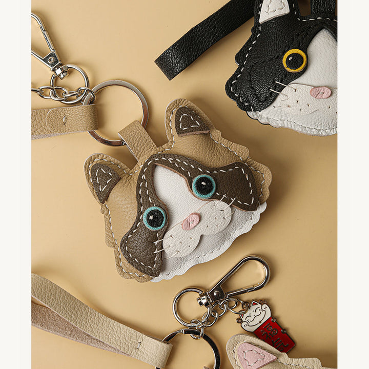 Adorable Kitten Keychain in Leather | Kitty Keychain Patterns - Small DIY Project for Home - POPSEWING®